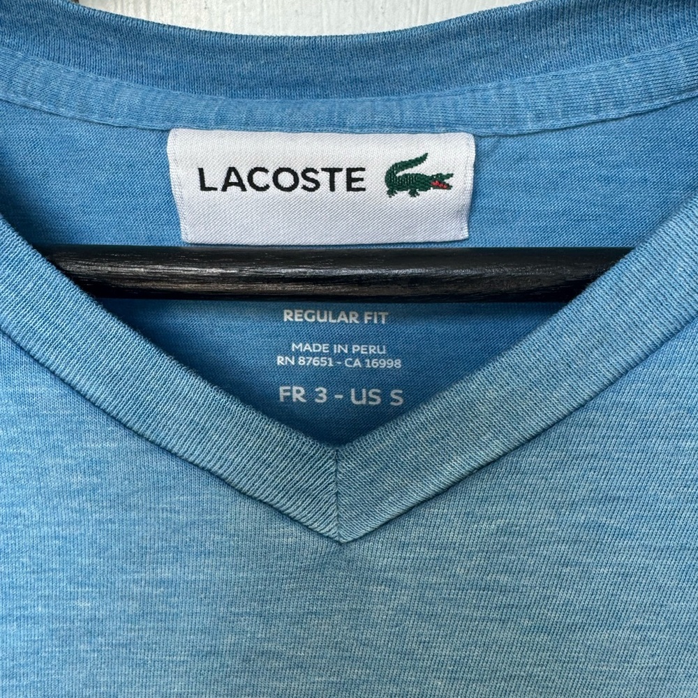 Lacoste Men’s Regular Fit Heather Blue V Neck T Shirt. Size S/3. - Picture 4 of 4